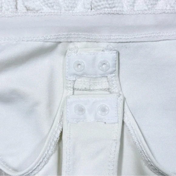 Intimately Free People White Sleeveless Bodysuit with Button Detail. Small - Picture 5 of 9